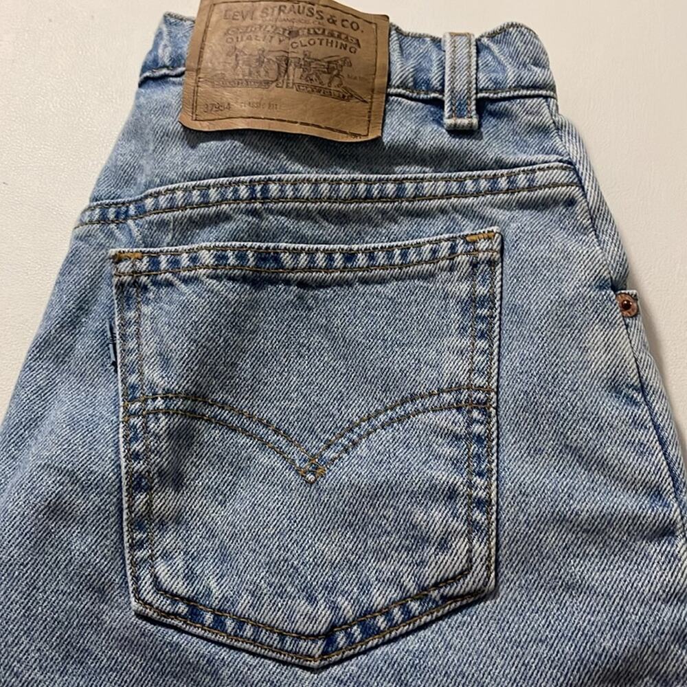 Levi’s 910 Vintage Rolled Hem Shorts Light Wash Classic Fit Women’s Size 9 JR - Picture 4 of 9